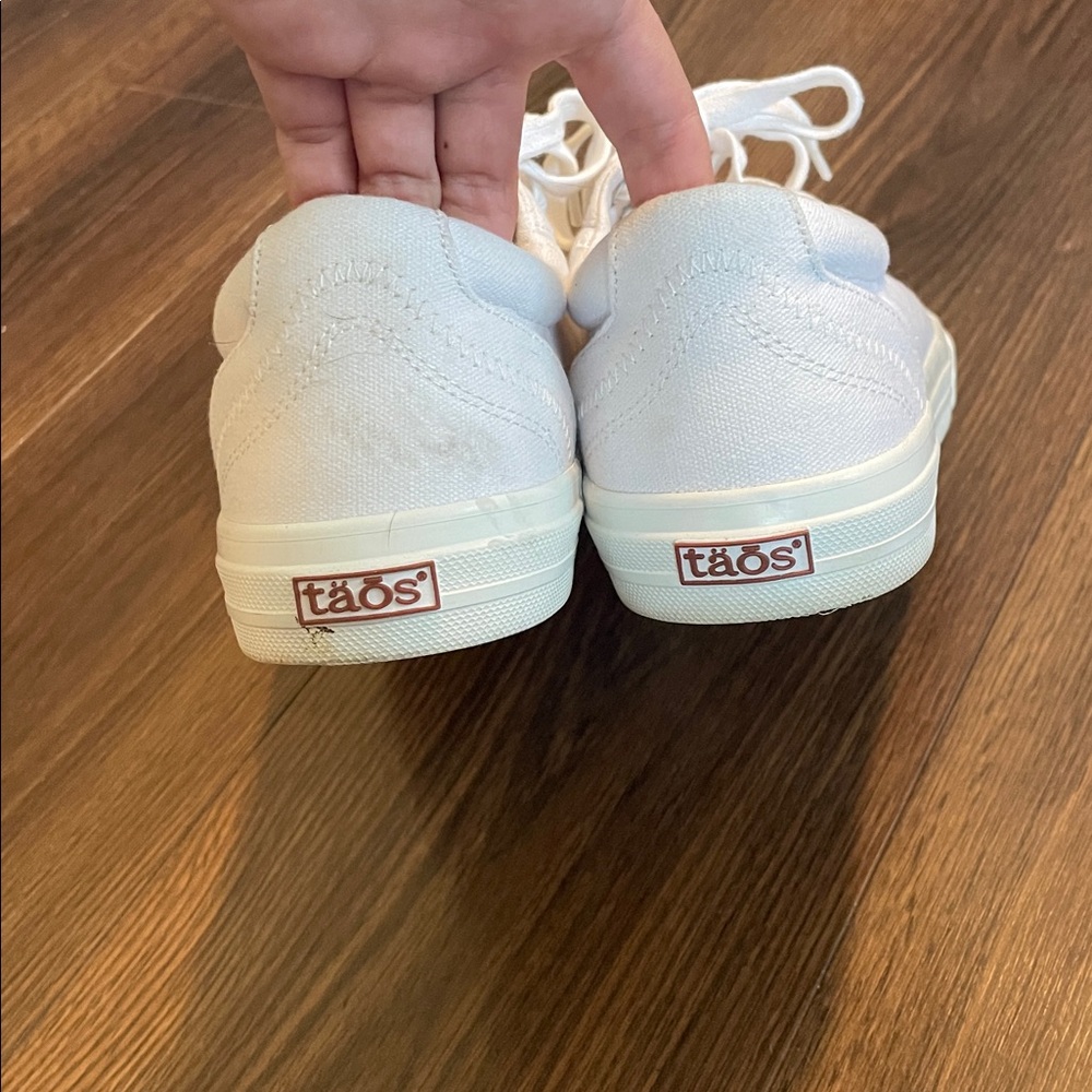 Taos White Canvas Low-Top Sneakers - Picture 4 of 5